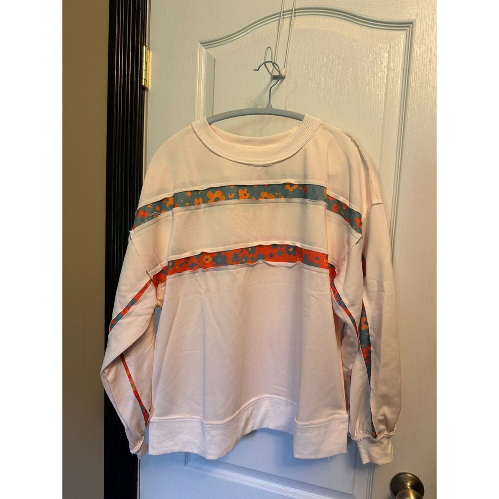 Oversized cream-colored oversized shirt